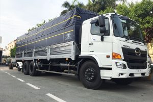 xe tải hino 16 tấn đóng thùng mui bạt tiêu chuẩn