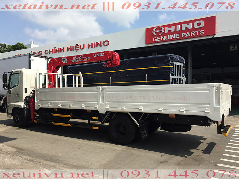 thùng xe cẩu HINO 5T được thiết kế cứng cáp